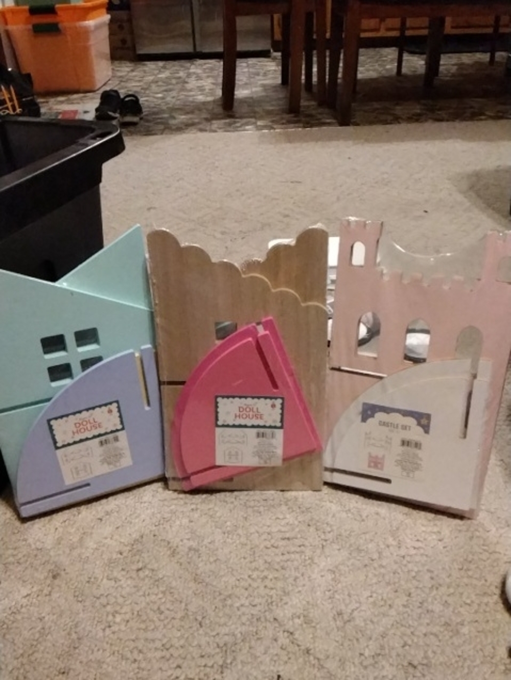 Wooden Dollhouse Lot 1045
